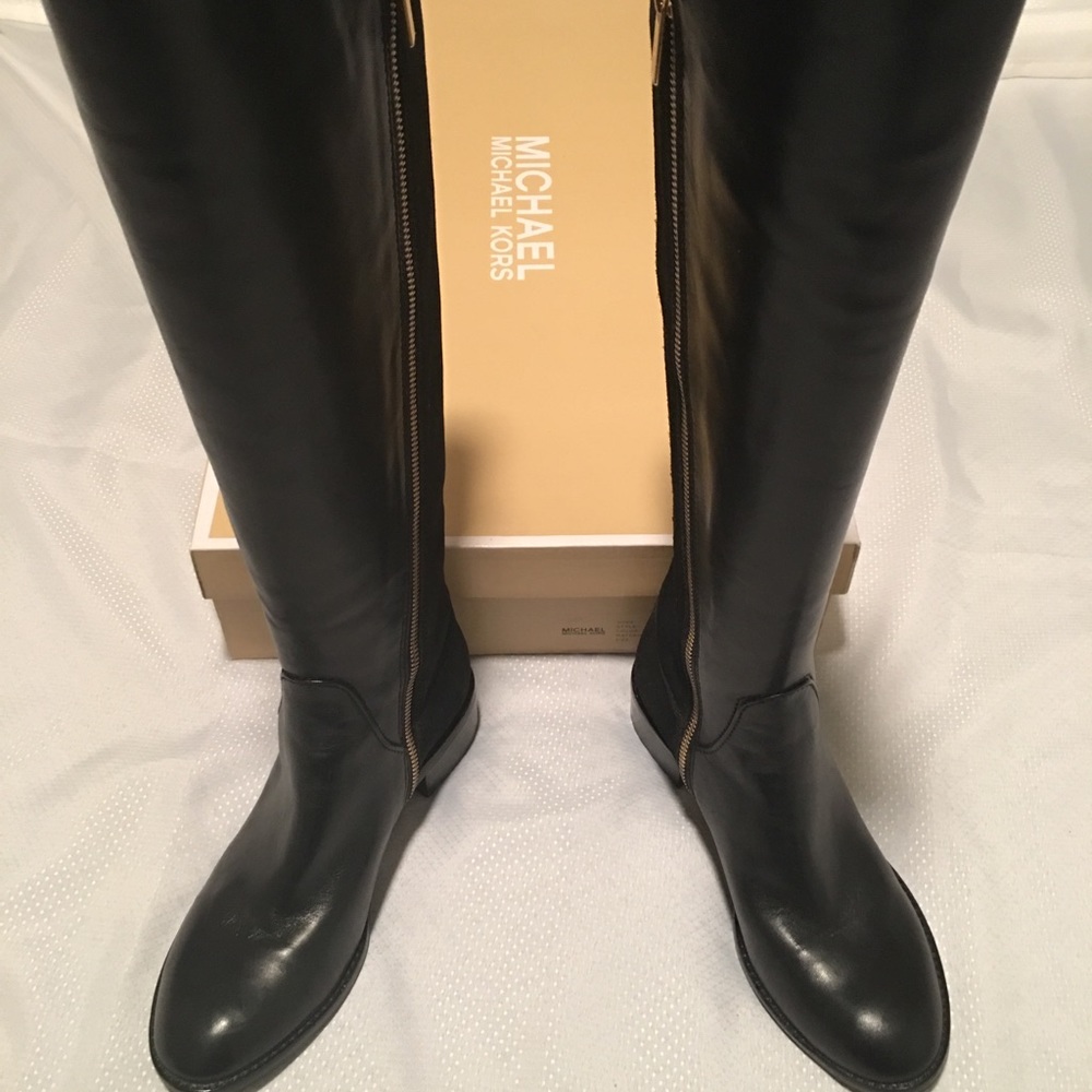 Micheal Kors Women’s Leather Boots